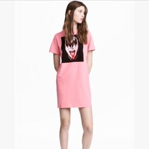 Peach H&M Kiss T-shirt Dress - Size Small